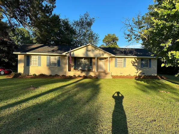 384 Tanglewood Dr, Millen, GA 30442