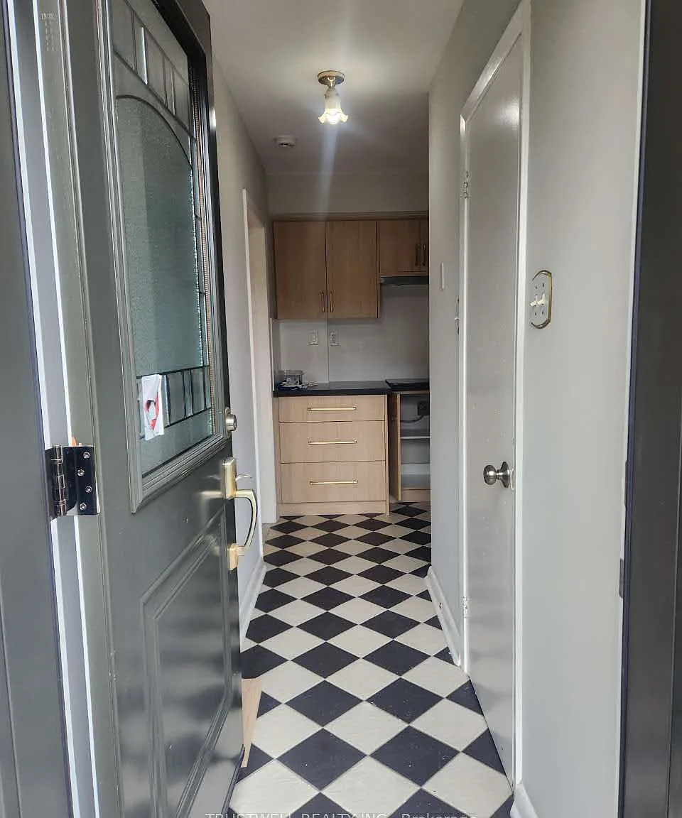 1 bed, $1,400 — Photo 2