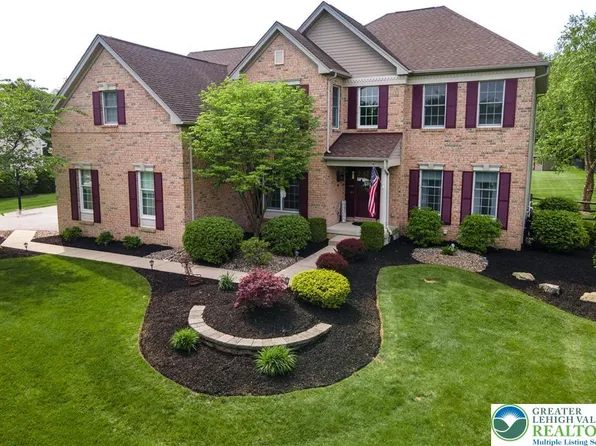 4189 Rexford Dr, Bethlehem, PA 18020