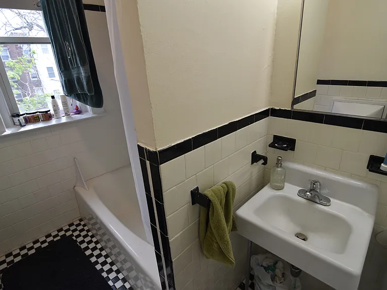 1376 Commonwealth Ave #14 — Photo 3