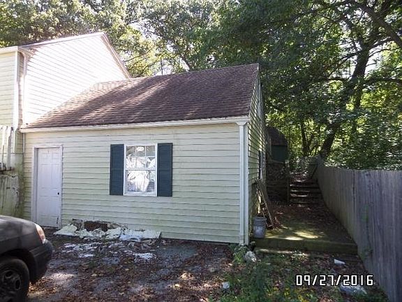 4th image of 5137 Freeman Ave