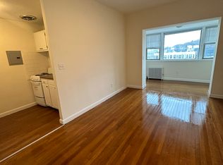 1317 Commonwealth Ave #304, Allston, MA 02134