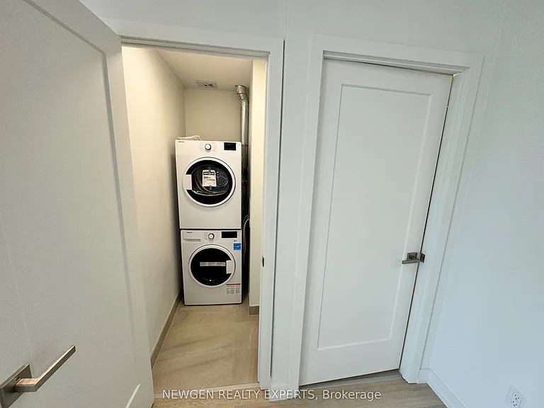 415 Main St W #603 — Photo 8