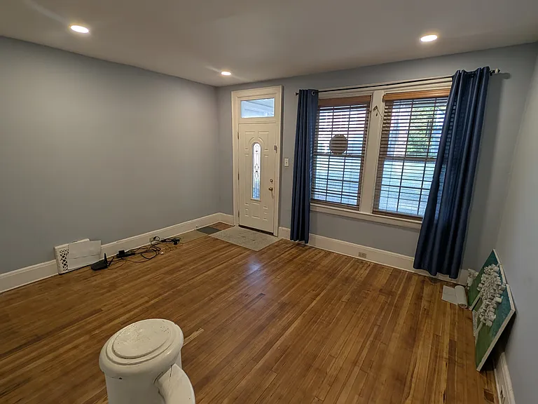 252 Elm St — Photo 3