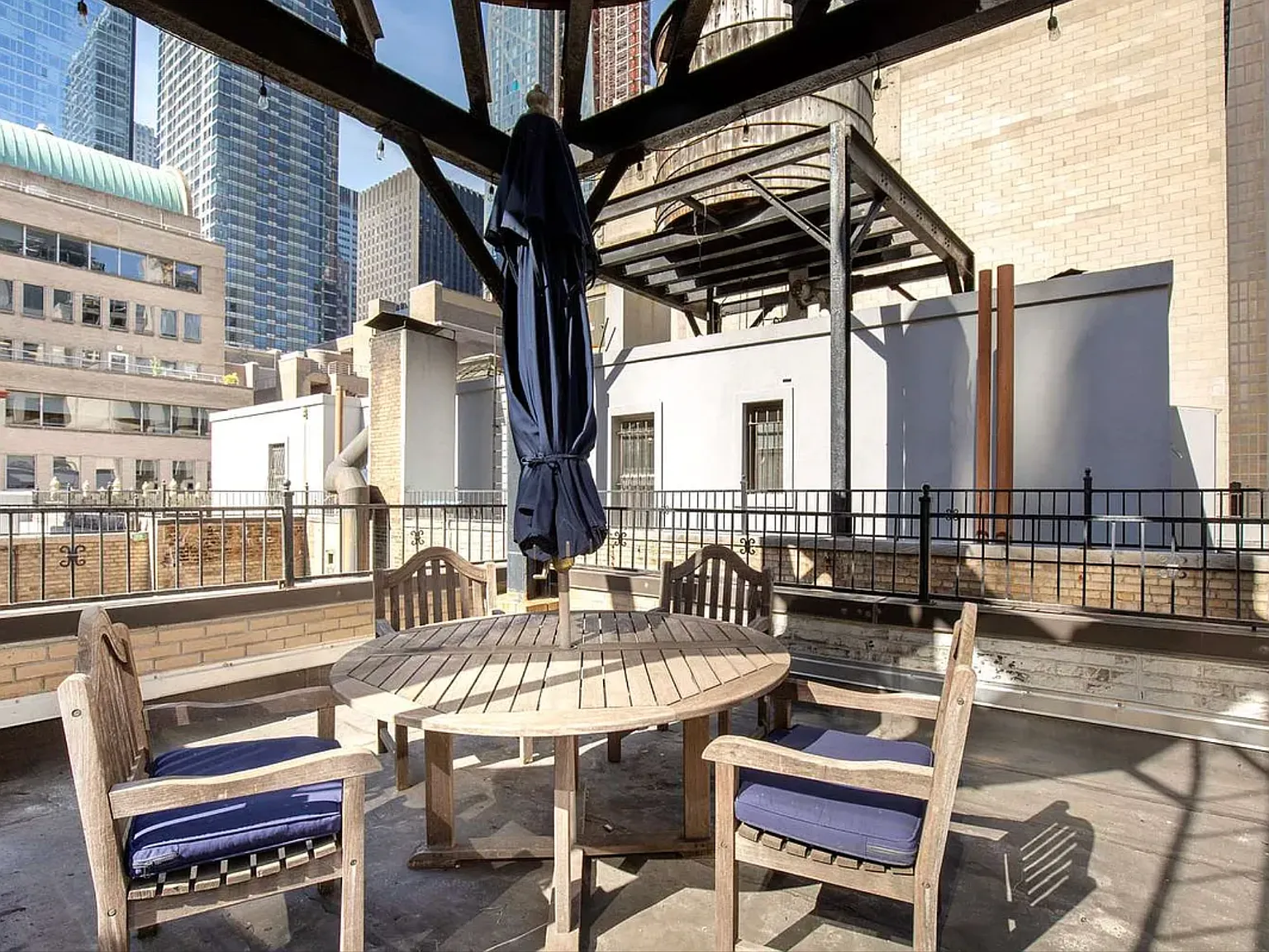 15 West 55th Street — Photo 1