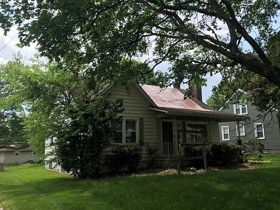 3rd image of 2383 Edgewater Dr