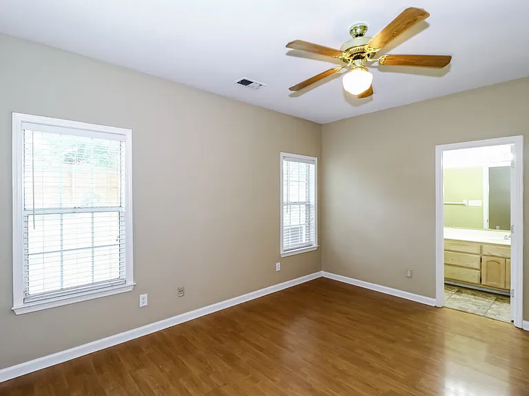 8170 Timber Knoll Ln — Photo 7