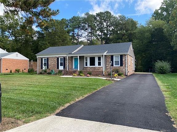 4th image of 1411 Stoneycreek Dr
