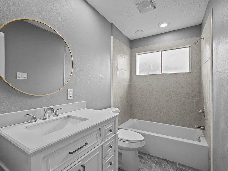 8122 Swan Meadow Ln — Photo 18