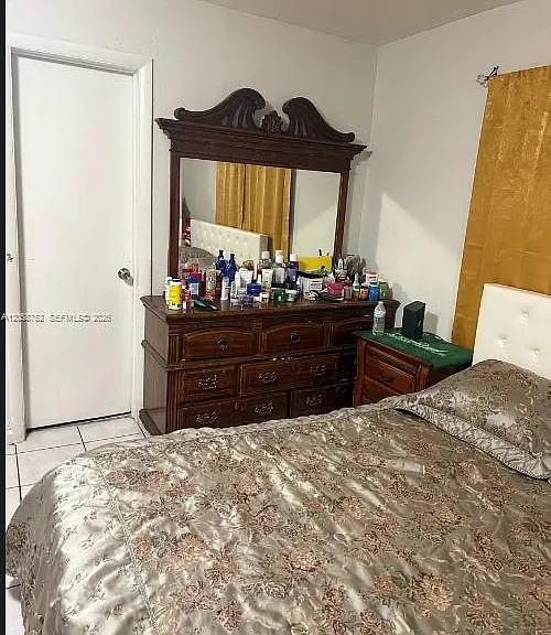 1330 W 54th St #221C — Photo 8