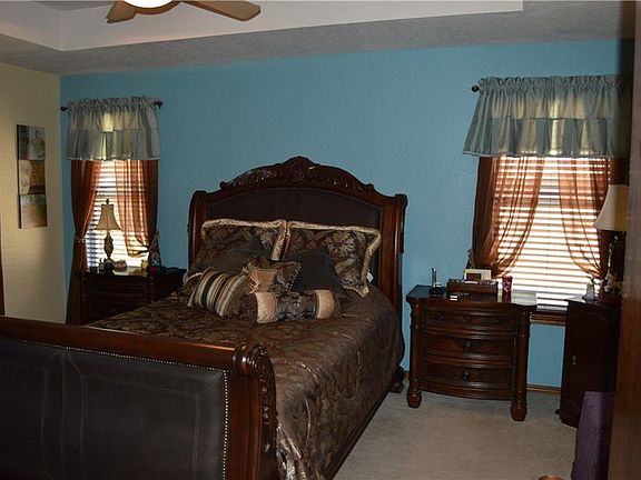 4th image of 17901 Chestnut Oak Dr