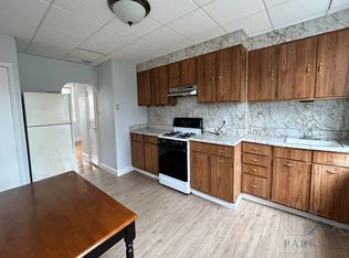 48 E 22nd St #3E, Bayonne, NJ 07002