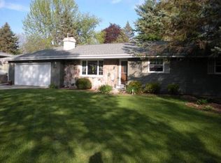 644 Sussex Dr, Janesville, WI 53546