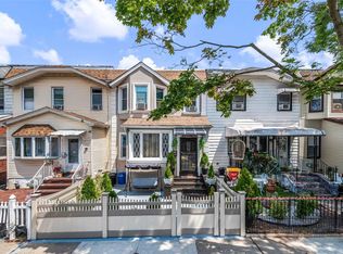 10725 111th St, South Richmond Hill, NY 11419
