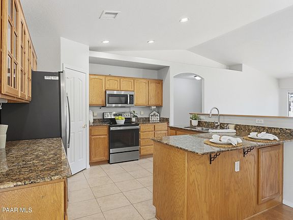 3rd image of 7100 E Granite Peaks