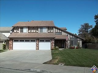 3rd image of 3241 Mariposa Ave
