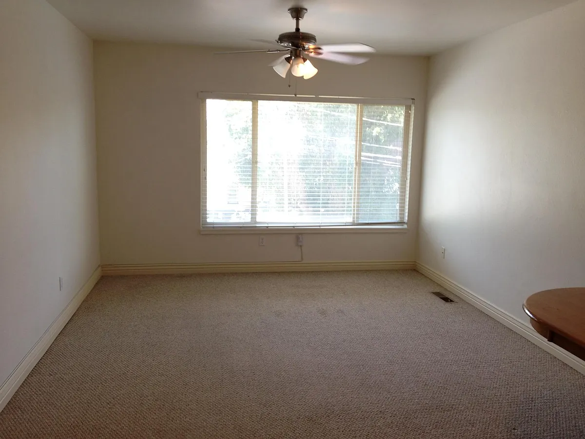 Building Photo - 361 N 300 W #303