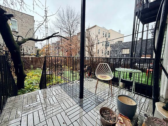 3rd image of 197 Nassau Ave APT 1L