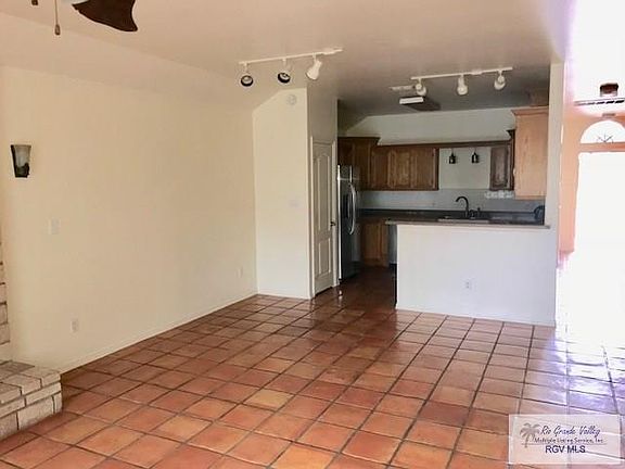 3rd image of 2801 Calle Concordia