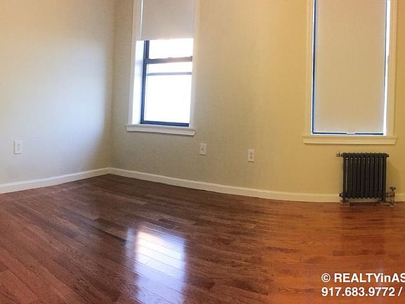 4th image of 2147 27th St APT A2