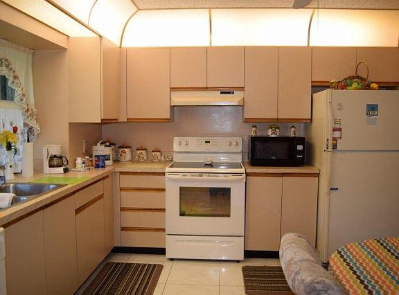 5th image of 3021 SW Segovia St