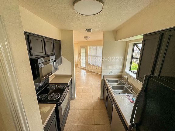 3rd image of 12306 Abney Dr #D