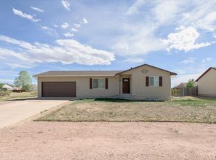 144 E Del Rio Dr, Pueblo West, CO 81007