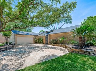 11802 Spruce Hill Dr, Houston, TX 77077