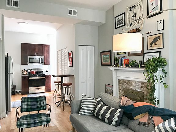 4th image of 3547 W Cortland St #3F