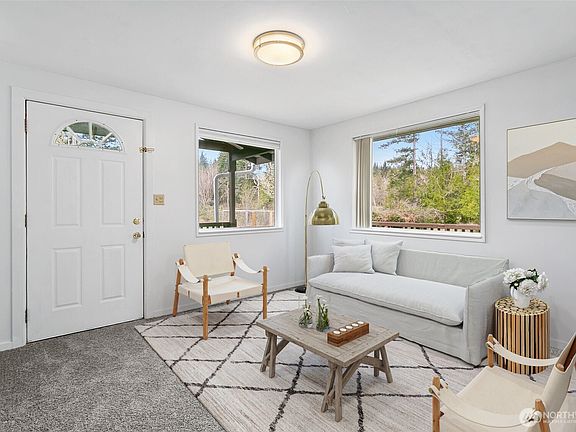 4th image of 4540 E Pickering Road