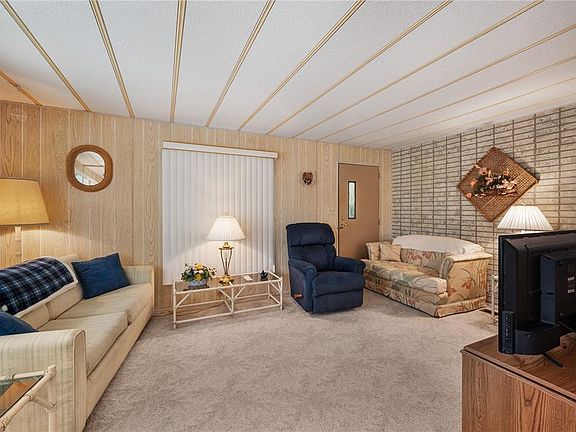 4th image of 1610 Reynolds Rd Lot 262