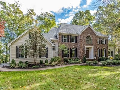5 Wood Hollow Dr, Pittstown, NJ, 08867