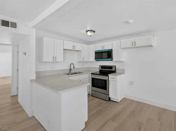 1721 Ardmore St, Las Vegas, NV 89104