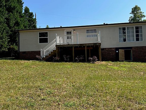 2nd image of 336 Lion Ln