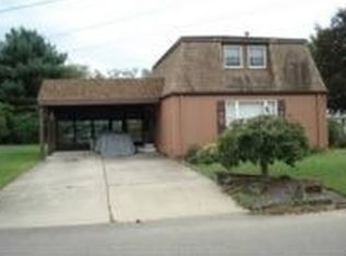 244 Bank Ln SE, New Philadelphia, OH 44663