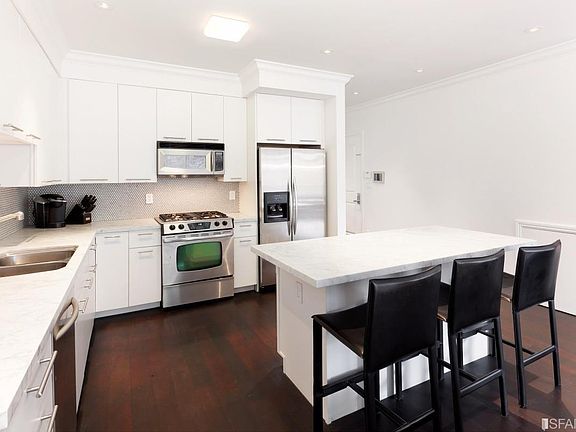 2nd image of 843 Vermont St #1
