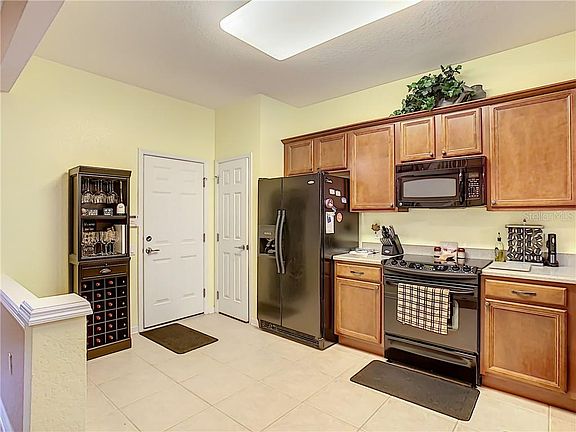 3rd image of 1271 Berkman Cir