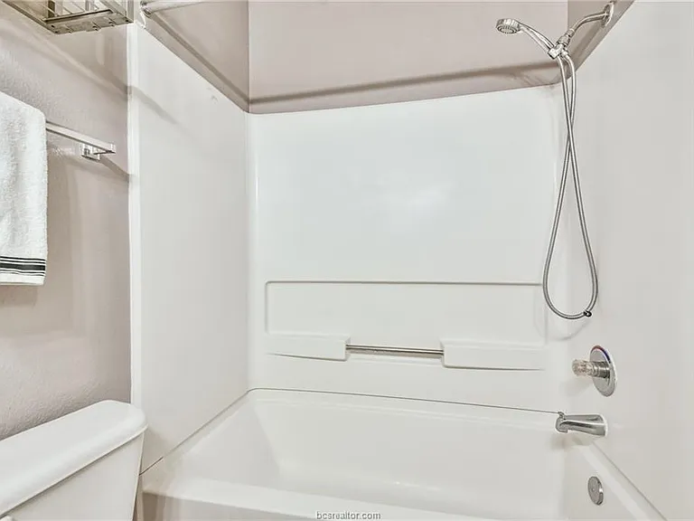 529 Parkway #203 — Photo 29