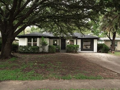 126 E Scotland Dr, Irving, TX, 75062