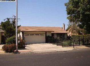 8443 Mayhews Landing Rd, Newark, CA 94560