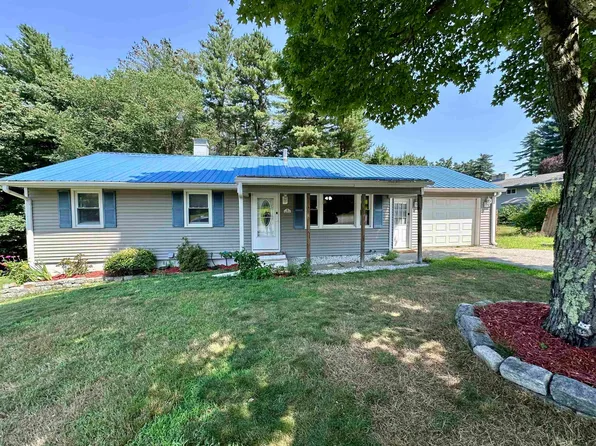 16 Edgewood Street, Derry, NH 03038