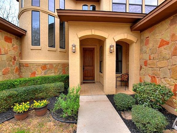 4th image of 1310 Colby Ln