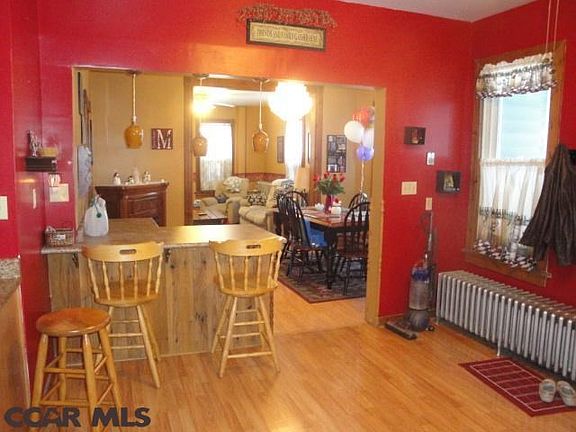 3rd image of 503 Laura St