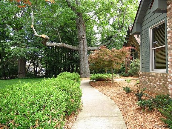 4th image of 13513 Windmoor Dr