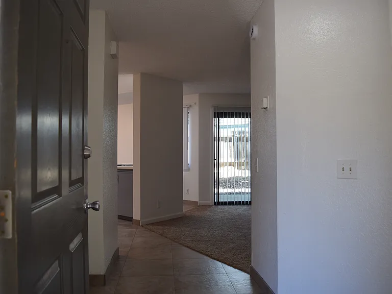 210 W Vermont Ave #107 — Photo 5
