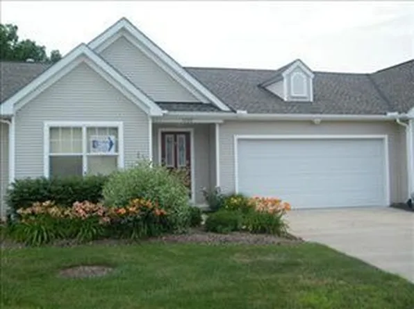 5727 Saint Thomas Ln Unit 62, Madison, OH 44057