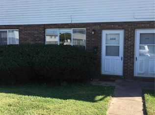 1334 Virginia Ave, Wood River, IL 62095