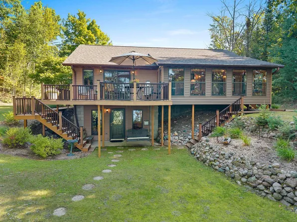 16471 Pannor Ln, Mountain, WI 54149