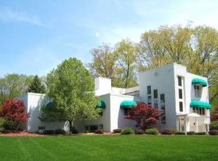 14599 Bennett Rd, North Royalton, OH 44133