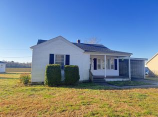 389 Haw Branch Rd, Richlands, NC 28574